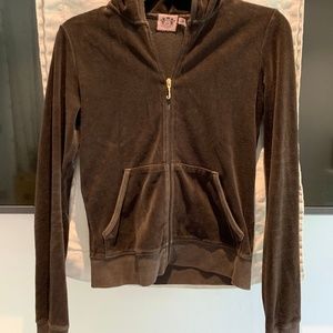 brown tracksuit